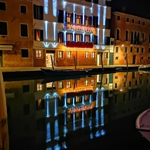 Ca' Bonfadini Historic Experience Venecia